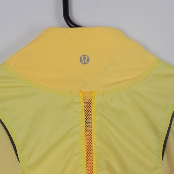 Lululemon Jacket Run two to make it Sz 6 Reversible Burning Yellow Mellow Yellow - Picture 11 of 12